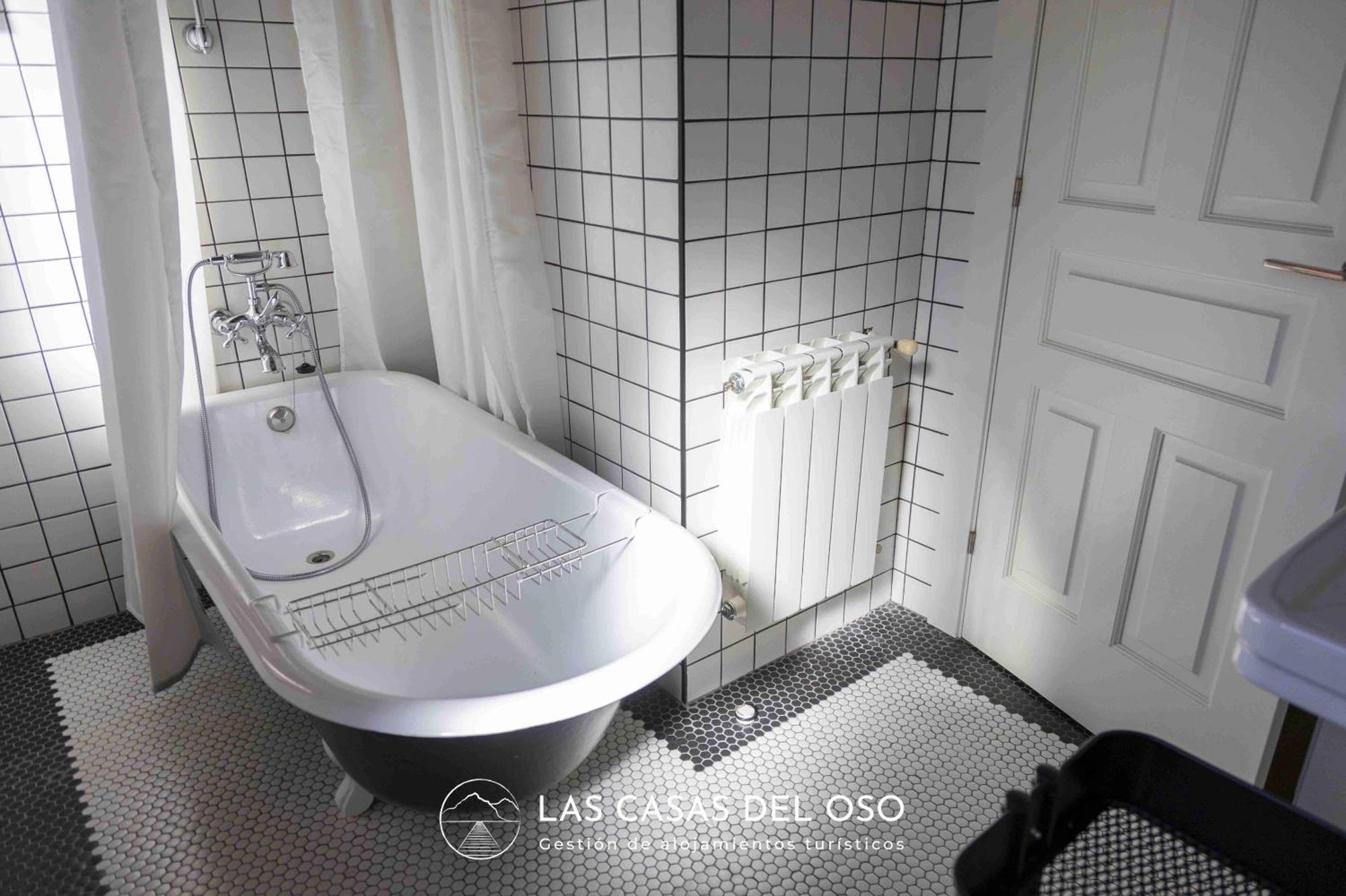 El Mirador De San Trocaya - Las Casas Del Oso Villamarcel ภายนอก รูปภาพ