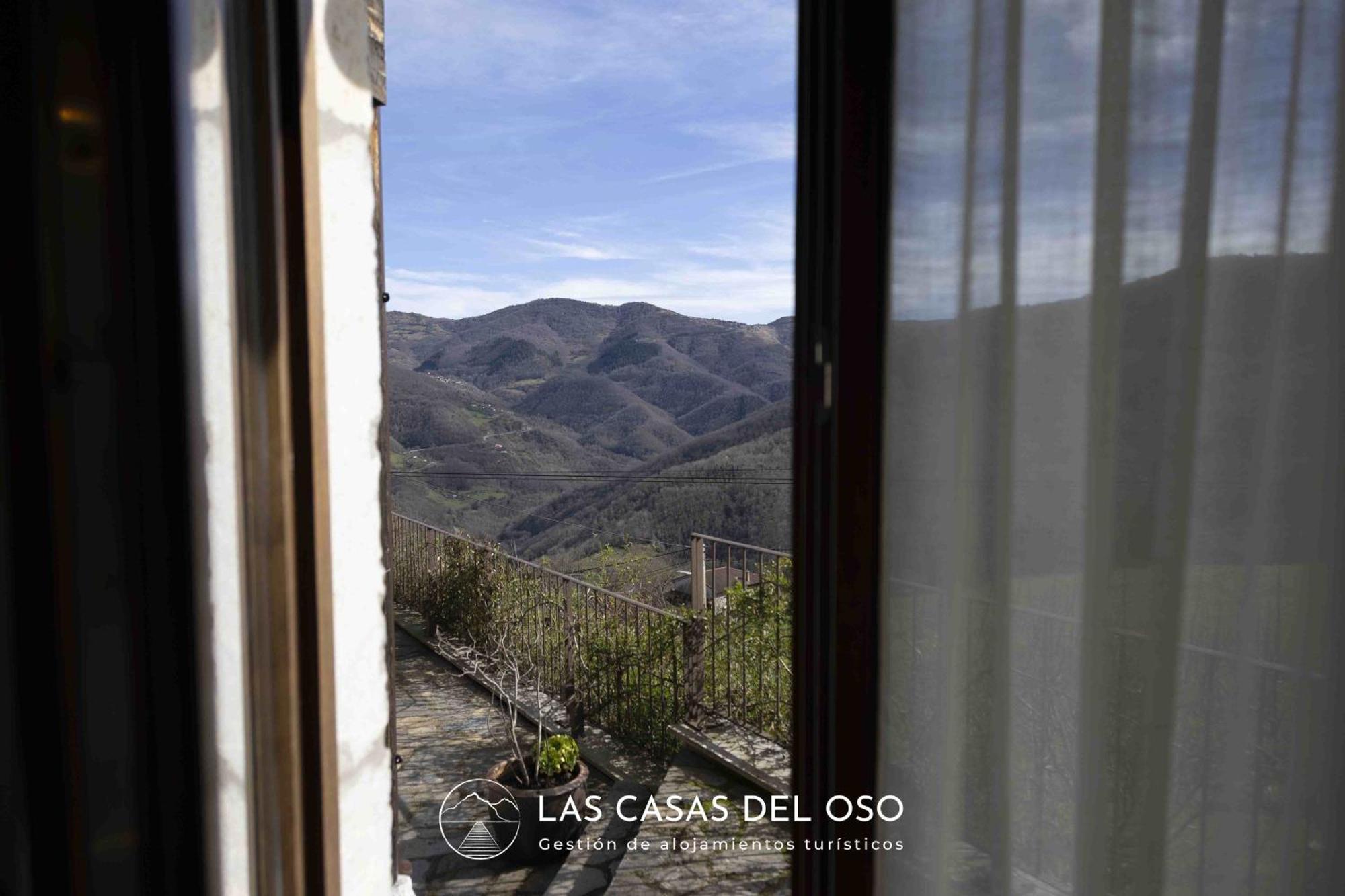 El Mirador De San Trocaya - Las Casas Del Oso Villamarcel ภายนอก รูปภาพ